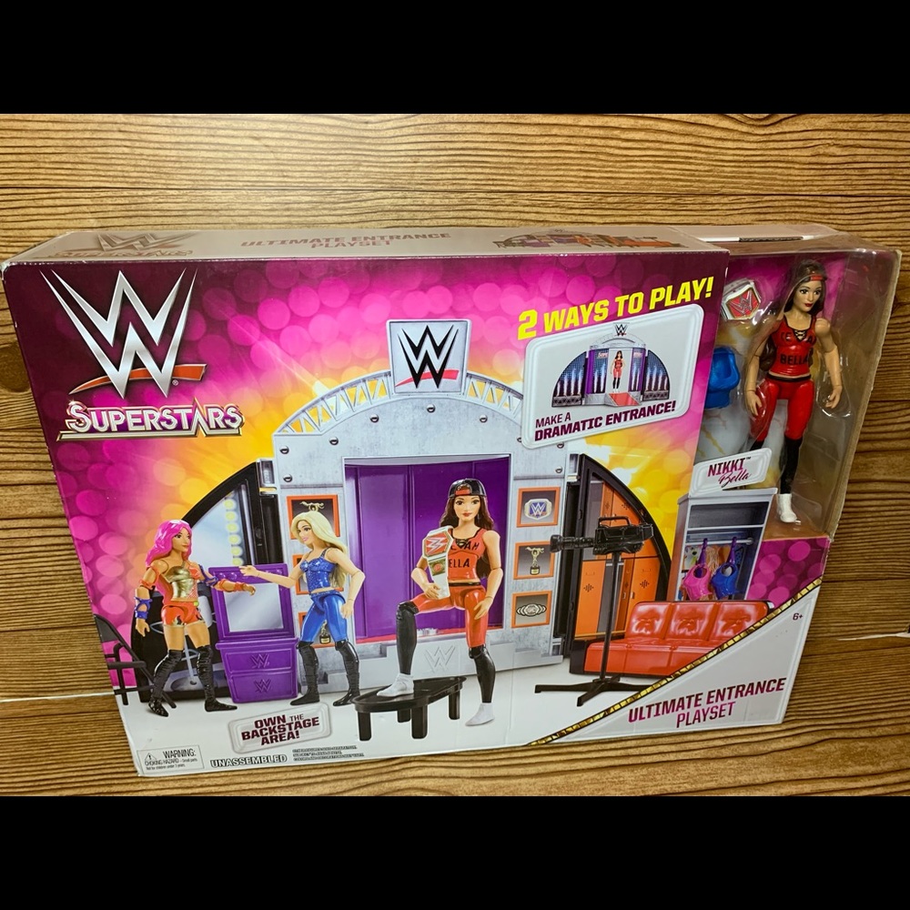 Brand New Mattel WWE Wrestling SuperStars Playset W/Nikka Bella.